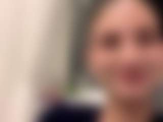 Live-camshow met Candi - New Brown Eyes op Camsoda