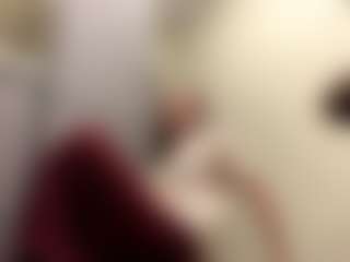 Live cam show with Candi - Brown Eyes on Camming Site