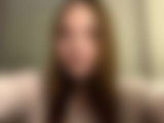 Live cam show with Candi - Deepthroat on Camsoda