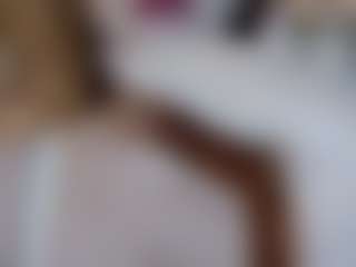 ElssaDaisy's Live Sex Cam Show