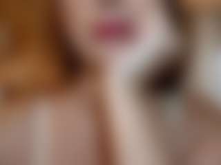 ElssaDaisy's Live Sex Cam Show