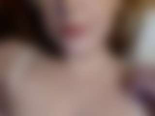 ElssaDaisy's Live Sex Cam Show