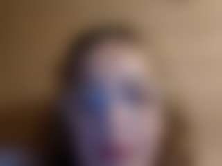 ElssaDaisy's Live Sex Cam Show