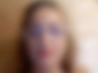 ElssaDaisy's Live Sex Cam Show