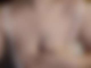 ElssaDaisy's Live Sex Cam Show