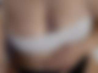 ElssaDaisy's Live Sex Cam Show