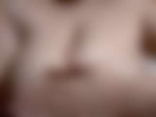 ElssaDaisy's Live Sex Cam Show