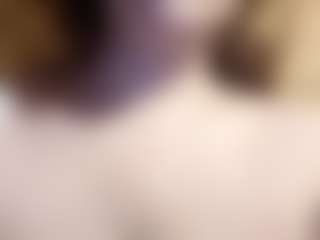 ElssaDaisy's Live Sex Cam Show