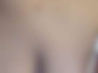 ElssaDaisy's Live Sex Cam Show