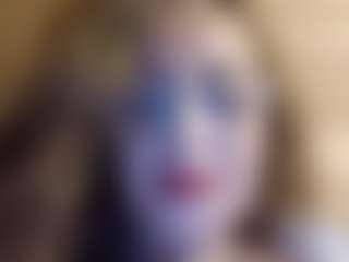 ElssaDaisy's Live Sex Cam Show