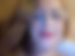 Live cam show with ElssaDaisy - Wet on Camiplay Live