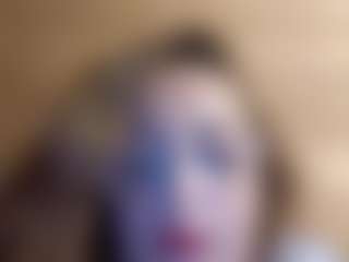 ElssaDaisy's Live Sex Cam Show