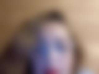 ElssaDaisy's Live Sex Cam Show