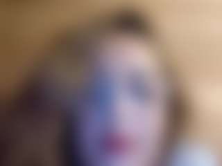 ElssaDaisy's Live Sex Cam Show