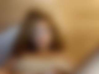 ElssaDaisy's Live Sex Cam Show