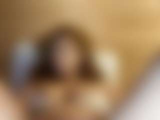 ElssaDaisy's Live Sex Cam Show