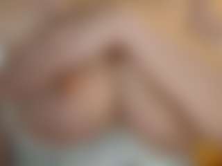 ElssaDaisy's Live Sex Cam Show