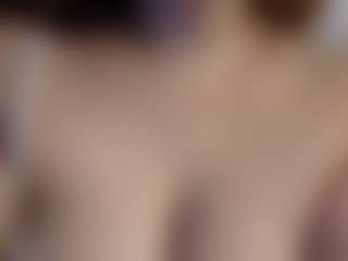 ElssaDaisy's Live Sex Cam Show