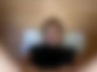 ElssaDaisy's Live Sex Cam Show