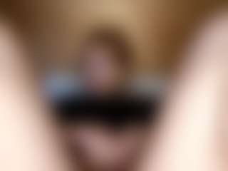 ElssaDaisy's Live Sex Cam Show