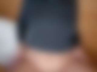 ElssaDaisy's Live Sex Cam Show