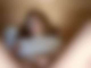 ElssaDaisy's Live Sex Cam Show