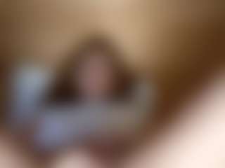 ElssaDaisy's Live Sex Cam Show