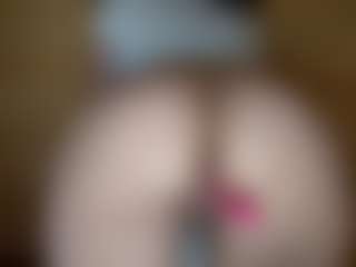 ElssaDaisy's Live Sex Cam Show