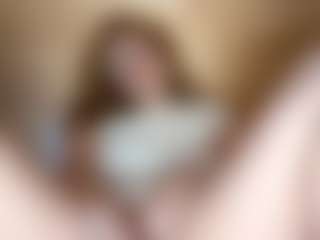 ElssaDaisy's Live Sex Cam Show