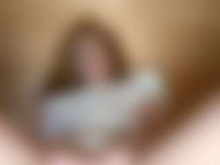 ElssaDaisy's Live Sex Cam Show