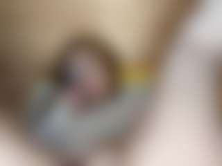 ElssaDaisy's Live Sex Cam Show
