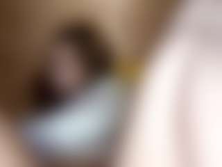 ElssaDaisy's Live Sex Cam Show