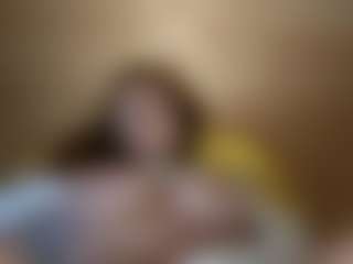 ElssaDaisy's Live Sex Cam Show