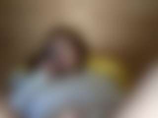 ElssaDaisy's Live Sex Cam Show