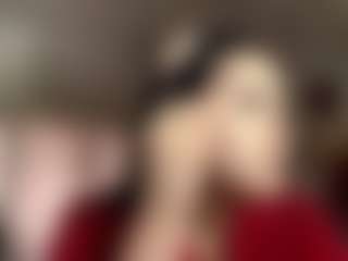 Live cam show with Mia - Striptease on StripNow