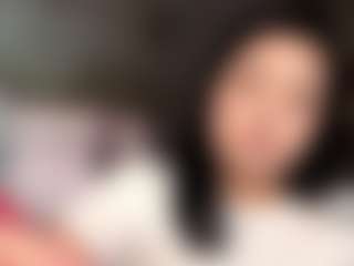 Live cam show with Mia - Average on Hubzter Live