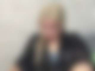 Live cam show with Alysa - Fingering on camwithhim.com