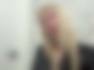 Live cam show with Lily - Striptease Teen (18+) on Camsoda