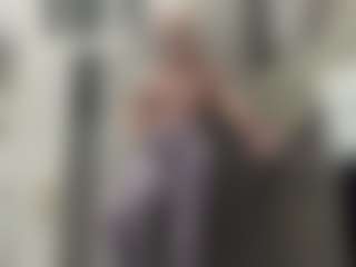 Live cam show with Lily - Genital Piercings on CSO-WL