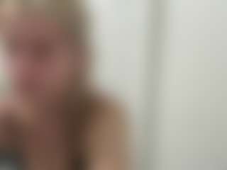 Live cam show with Lily - Genital Piercings on Camsoda