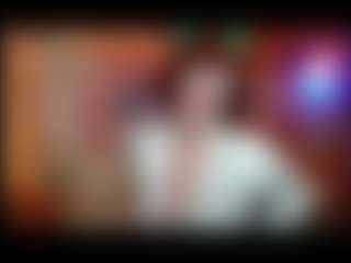 Live cam show with Jennie-Tailia - Gamer Athletic on Camsoda