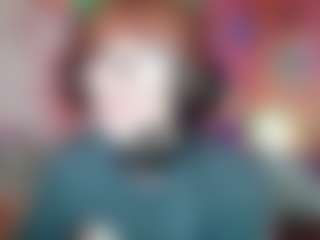 Live cam show with Jennie-Tailia - Gamer Red Hair on Camversity