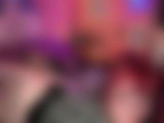 Live cam show with Jennie-Tailia - Gamer Pornstar on live.xheat.ai
