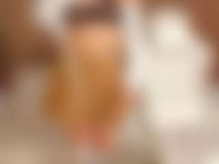 Live cam show with LilyyMoon - New Teen (18+) on parknlotfishbdy