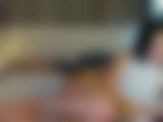 Live cam show with LilyyMoon - Smoking on AdultVida.com