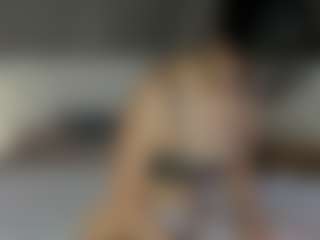 Live cam show with LilyyMoon - Pov on AdultVida.com
