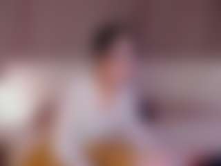 Live cam show with LilyyMoon - Moan on Streamer API