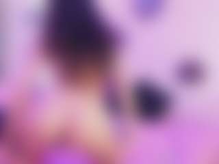 LuxeLina's Live Sex Cam Show
