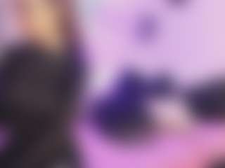 LuxeLina's Live Sex Cam Show