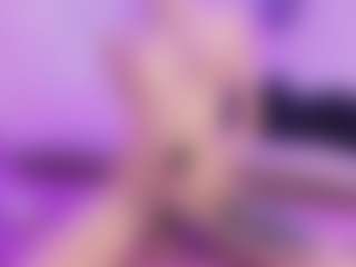 LuxeLina's Live Sex Cam Show
